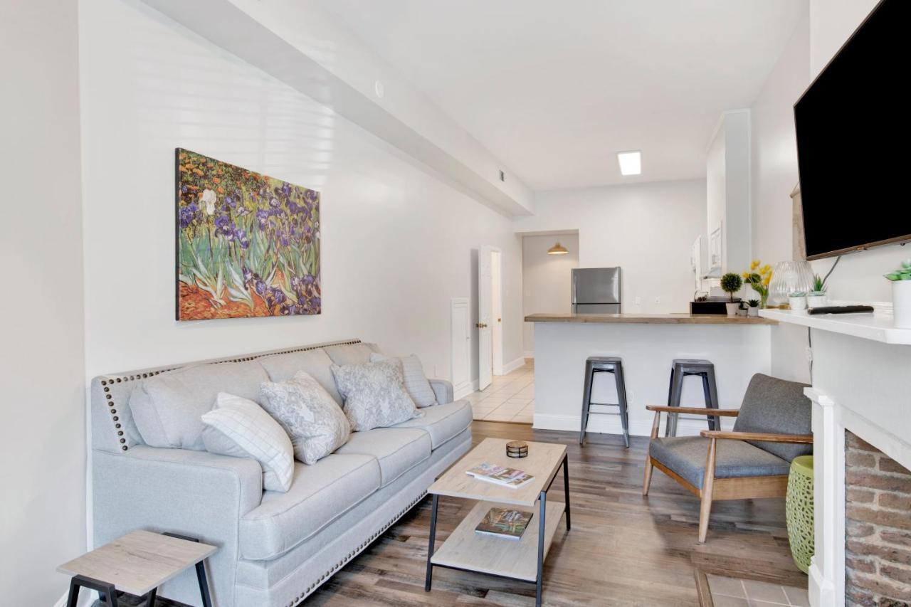 Apartmán Stars On State In The Heart Of Downtown Mobile Exteriér fotografie